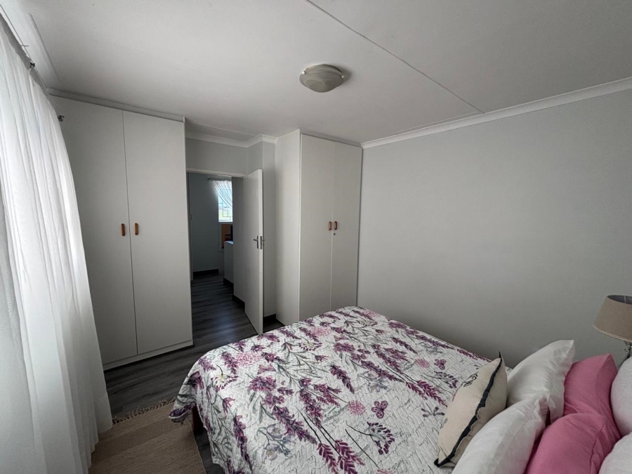 2 Bedroom Property for Sale in Hartenbos Central Western Cape